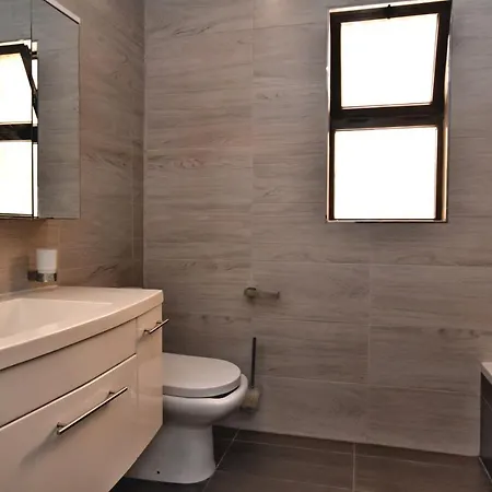 City Living Tk 2 Rm 5