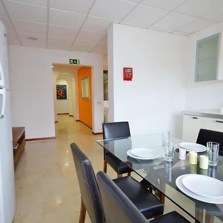 City Living Tk 2 Rm 5 Guest house Saint Julian's